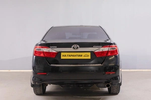 Седан Toyota Camry 2012 года, 1549000 рублей, Новосибирск