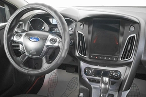 Хетчбэк Ford Focus 2013 года, 969000 рублей, Кемерово