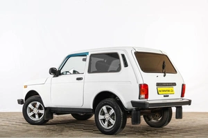 Внедорожник ВАЗ (LADA) 4x4 (Нива) 2015 года, 599000 рублей, Тюмень