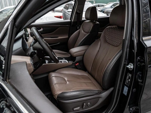 Внедорожник Hyundai Santa Fe 2018 года, 2560000 рублей, Краснодар