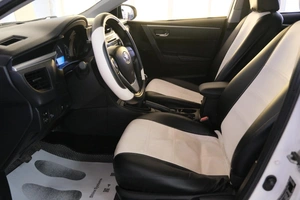 Седан Toyota Corolla 2014 года, 1119000 рублей, Омск