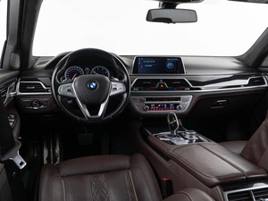 Седан BMW 7 серия 2017 года, 3634434 рублей, Москва