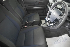 Хетчбэк Toyota Aqua 2018 года, 1299000 рублей, Кемерово