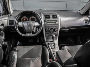 Седан Toyota Corolla 2010 года, 1044000 рублей, Кирилловка