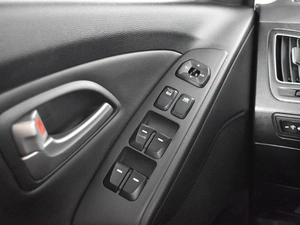 Внедорожник Hyundai ix35 2011 года, 1086100 рублей, Казань