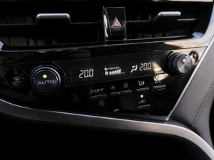 Седан Toyota Camry 2022 года, 2799000 рублей, Саратов
