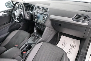 Внедорожник Volkswagen Tiguan 2017 года, 1749000 рублей, Красноярск