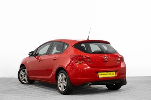 Хетчбэк Opel Astra 2012 года, 649000 рублей, Барнаул