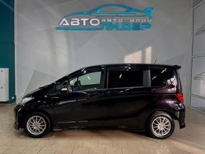 Минивэн Honda Freed 2011 года, 949000 рублей, Красноярск