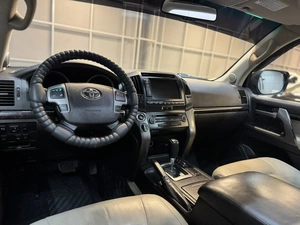 Внедорожник Toyota Land Cruiser 2008 года, 2997000 рублей, Красноярск