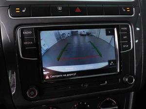 Седан Volkswagen Polo 2019 года, 1346000 рублей, Красный Пахарь