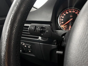 Седан BMW 3 серия 2010 года, 943100 рублей, Казань