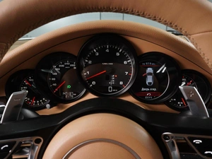 Лифтбек Porsche Panamera 4 2010 года, 2905000 рублей, Красный Пахарь
