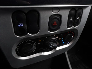Седан Renault Logan 2014 года, 579000 рублей, Воронеж