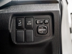 Лифтбек Toyota Prius 2012 года, 1350000 рублей, Красноярск