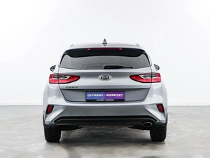 Хетчбэк Kia Ceed 2018 года, 1674444 рублей, Москва