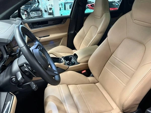 Внедорожник Porsche Cayenne Turbo 2024 года, 29000000 рублей, Павловская Слобода