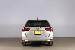 Универсал Toyota Corolla Fielder 2018 года, 1549000 рублей, Новосибирск