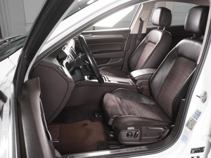 Седан Volkswagen Passat 2015 года, 1814000 рублей, Красный Пахарь