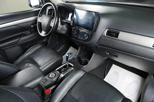 Внедорожник Mitsubishi Outlander 2012 года, 1299000 рублей, Тюмень