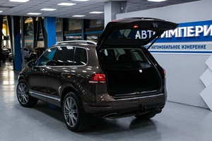 Внедорожник Volkswagen Touareg 2012 года, 2058000 рублей, Солонцы