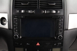 Внедорожник Volkswagen Touareg 2005 года, 989000 рублей, Оренбург
