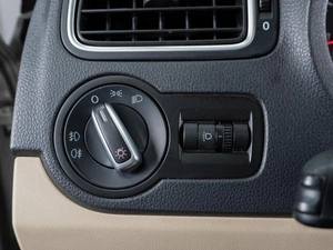 Седан Volkswagen Polo 2018 года, 1321000 рублей, Тюмень