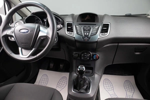 Седан Ford Fiesta 2015 года, 749000 рублей, Оренбург