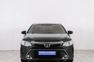 Седан Toyota Camry 2017 года, 2149000 рублей, Красноярск