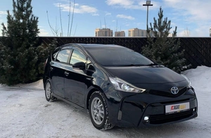 Универсал Toyota Prius V 2016 года, 1310000 рублей, Красноярск