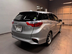 Универсал Honda Shuttle 2018 года, 1397000 рублей, Красноярск