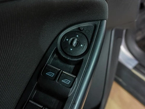 Седан Ford Focus 2012 года, 829000 рублей, Воронеж