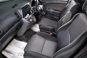 Минивэн Toyota Wish 2008 года, 849000 рублей, Сургут