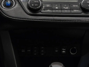 Внедорожник Toyota RAV4 2018 года, 2319000 рублей, Красноярск