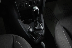 Хетчбэк Renault Sandero 2015 года, 929000 рублей, Сургут