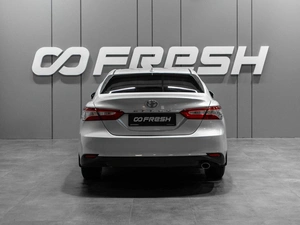 Седан Toyota Camry 2019 года, 3179000 рублей, Тюмень