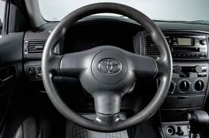 Хетчбэк Toyota Corolla 2006 года, 609000 рублей, Сургут