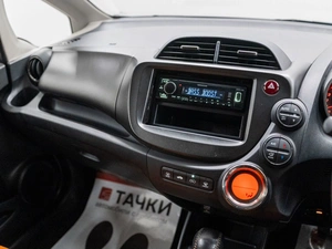 Хетчбэк Honda Fit 2011 года, 1100000 рублей, Красноярск