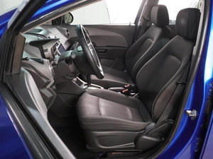 Хетчбэк Chevrolet Aveo 2012 года, 699000 рублей, Воронеж