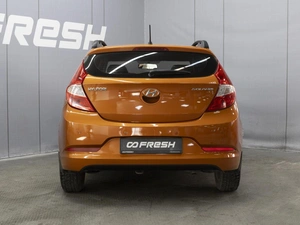 Хетчбэк Hyundai Solaris 2015 года, 990099 рублей, Омск