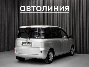 Минивэн Toyota Sienta 2005 года, 515000 рублей, Красноярск