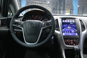 Хетчбэк Opel Astra 2011 года, 698000 рублей, Солонцы