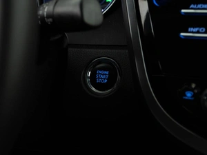 Седан Toyota Camry 2020 года, 2269050 рублей, Москва