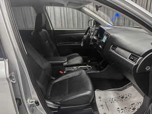 Внедорожник Mitsubishi Outlander 2013 года, 1450000 рублей, Красноярск