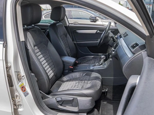 Седан Volkswagen Passat 2011 года, 1474000 рублей, Краснодар