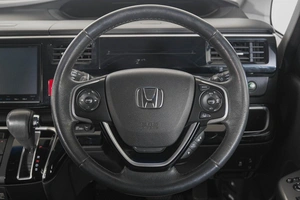 Минивэн Honda Stepwgn 2017 года, 2249000 рублей, Кемерово