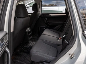 Внедорожник Volkswagen Touareg 2012 года, 1845000 рублей, Краснодар