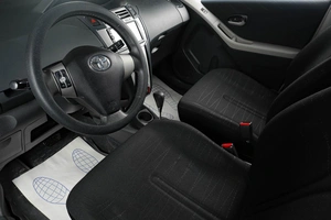 Хетчбэк Toyota Yaris 2008 года, 589000 рублей, Тюмень
