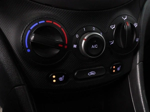 Седан Hyundai Solaris 2015 года, 1099000 рублей, Красный Пахарь