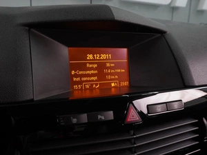 Хетчбэк Opel Astra 2011 года, 669000 рублей, Воронеж